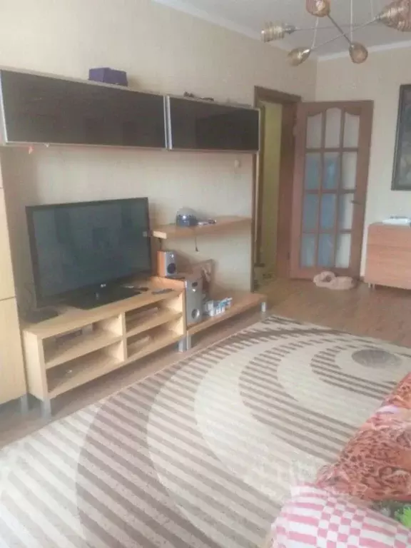 3-к кв. Белгородская область, Белгород ул. Есенина, 44 (68.1 м) - Фото 1