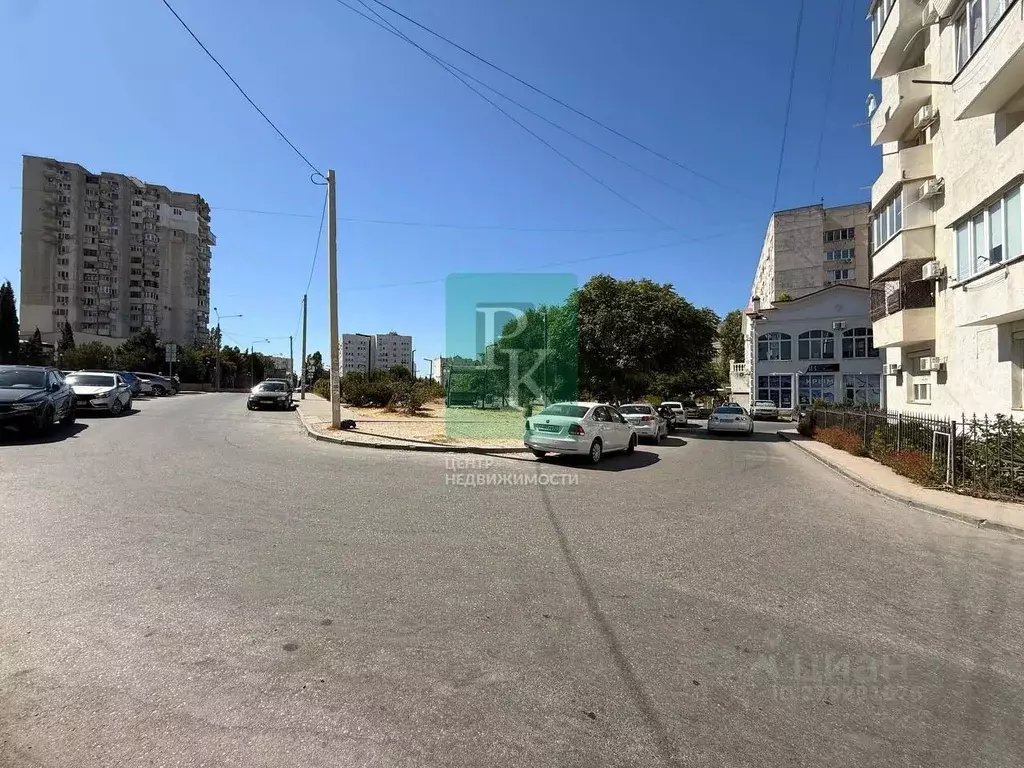 Торговая площадь в Севастополь просп. Октябрьской Революции, 42 (15 м) - Фото 2