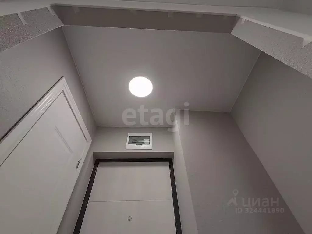 Студия Тюменская область, Тюмень Олимпийская ул., 32 (12.8 м) - Фото 1