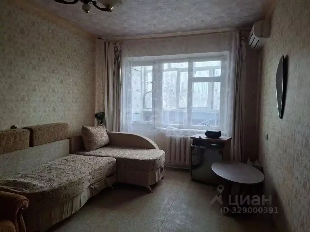 1-к кв. Крым, Щелкино Ленинский район, 1-й мкр, 10 (33.9 м) - Фото 1