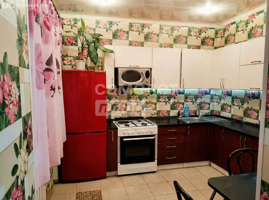 3-комнатная квартира: Челябинск, Туруханская улица, 39 (88.2 м) - Фото 1