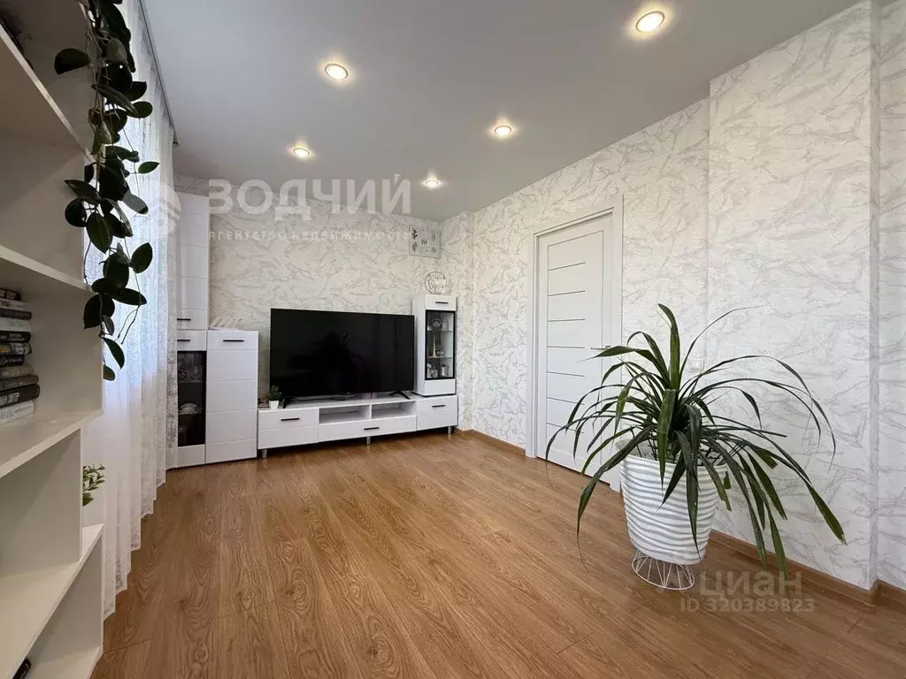 2-к кв. Чувашия, Чебоксары ул. Радужная, 13 (64.0 м) - Фото 1