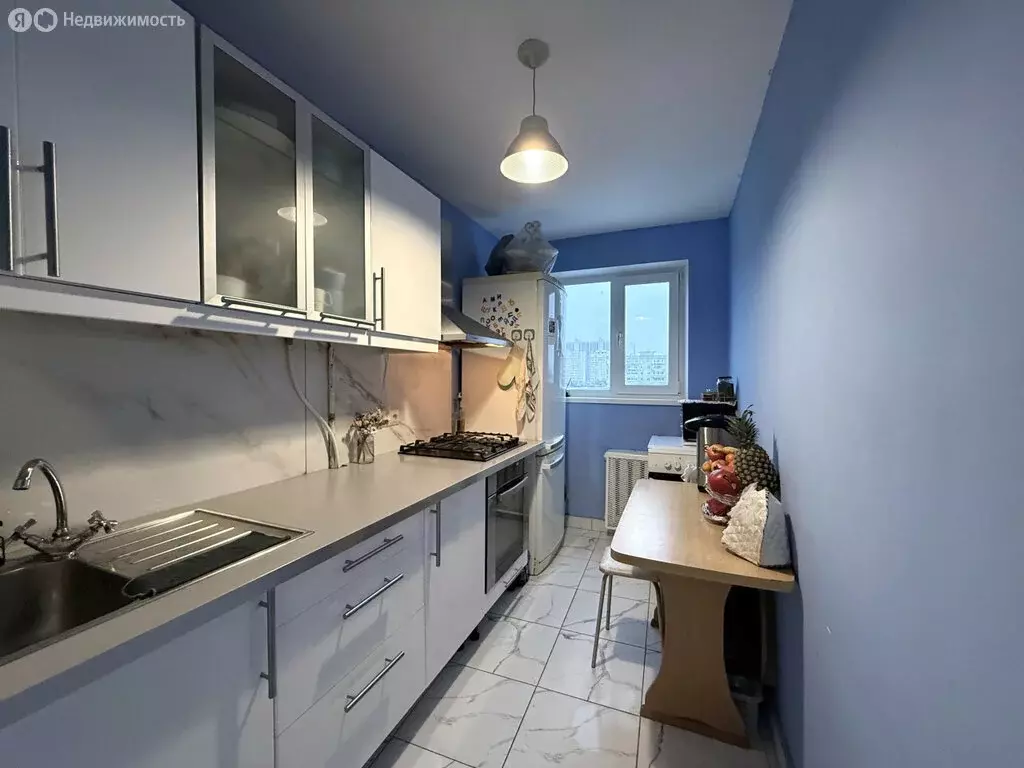 3-комнатная квартира: Екатеринбург, Белореченская улица, 29 (57.2 м) - Фото 1