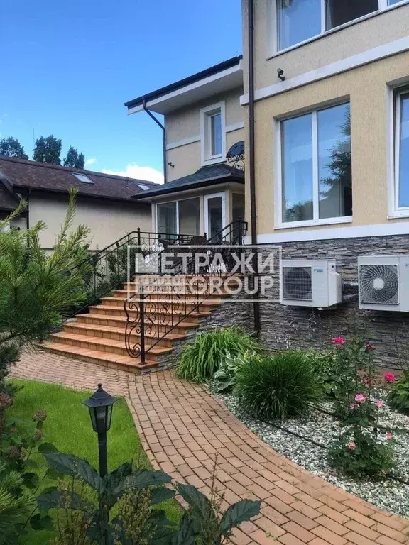 Дом в Московская область, Химки Старвиль кп, ул. Солнечная, 3 (487 м) - Фото 1