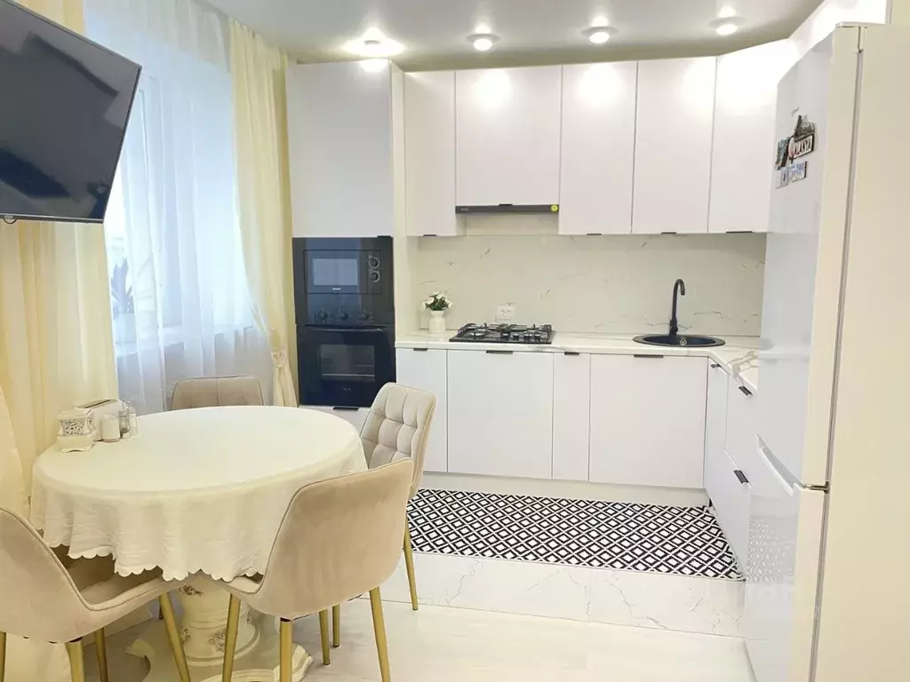 2-к кв. Татарстан, Казань ул. Серова, 35 (50.0 м) - Фото 0