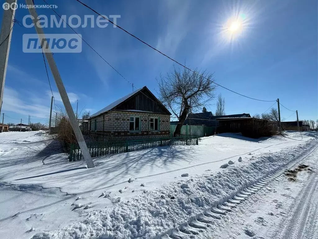 Дом в село Угольное, Оренбургская улица (94.3 м) - Фото 0