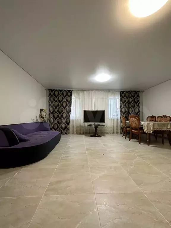 1-к. квартира, 68 м, 1/2 эт. - Фото 0