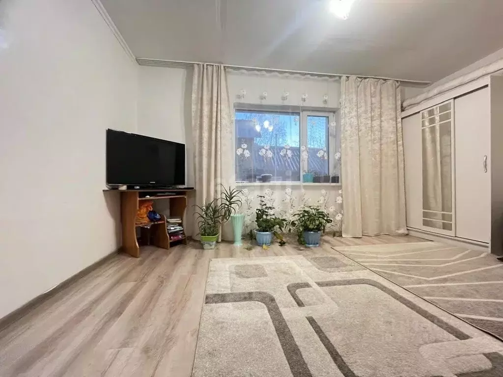 Дом в Алтай, Горно-Алтайск ул. Суремея, 15 (50 м) - Фото 0