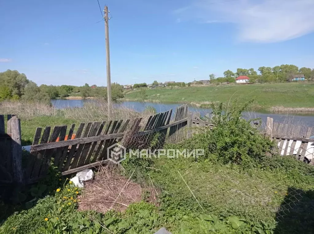 Дом в Брянская область, Комаричский район, Быховское с/пос, с. Быхово ... - Фото 1