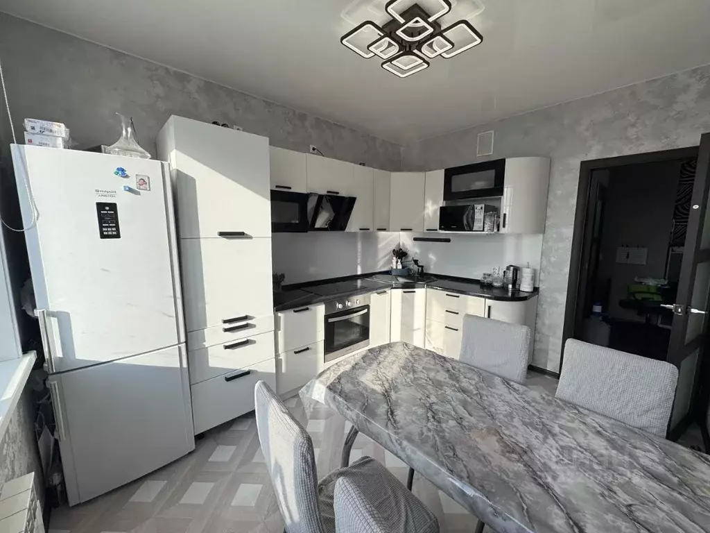 2-к кв. Свердловская область, Екатеринбург ул. Мира, 41 (64.0 м) - Фото 1
