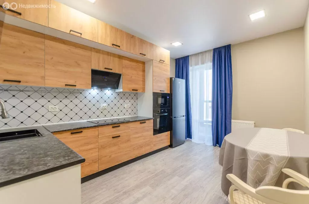 1-комнатная квартира: Екатеринбург, улица Свердлова, 32 (36 м) - Фото 2