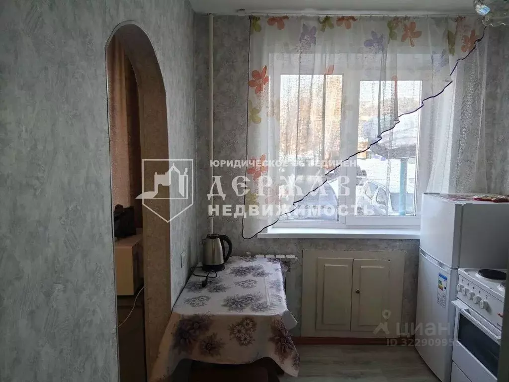 2-к кв. Кемеровская область, Междуреченск ул. Лазо, 25 (47.9 м) - Фото 1