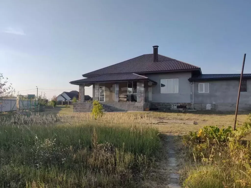 Дом в Белгородская область, Старый Оскол ул. Вяземская (107 м) - Фото 0