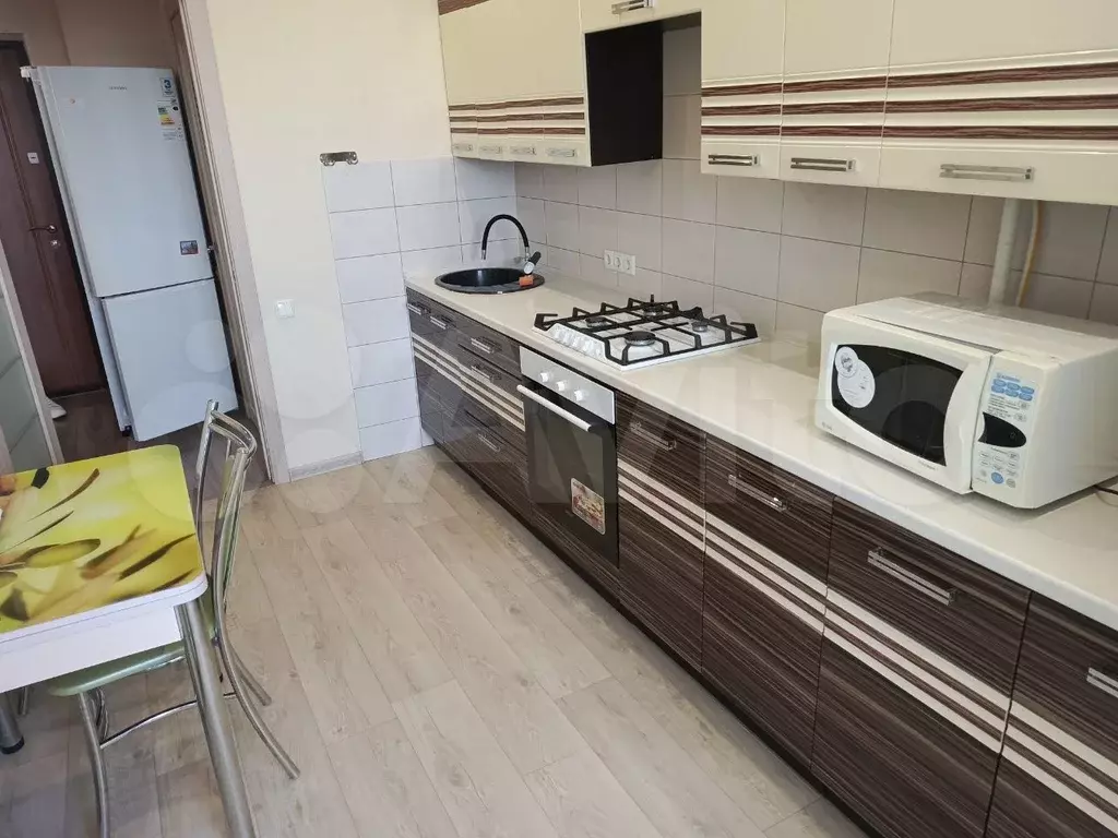 1-к. квартира, 45 м, 6/10 эт. - Фото 1