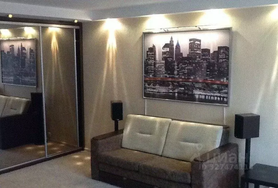 Студия Омская область, Омск просп. Карла Маркса, 31 (40.0 м) - Фото 1