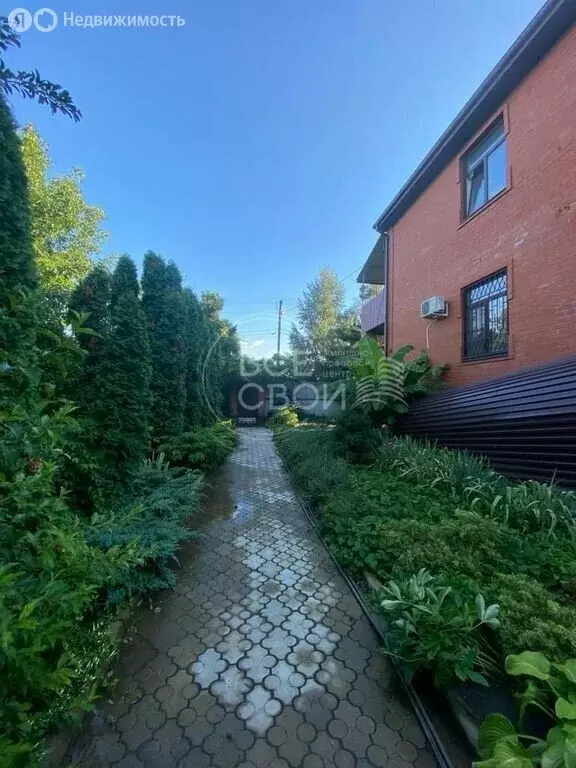 Дом в Краснодар, Кореновская улица (331 м) - Фото 1