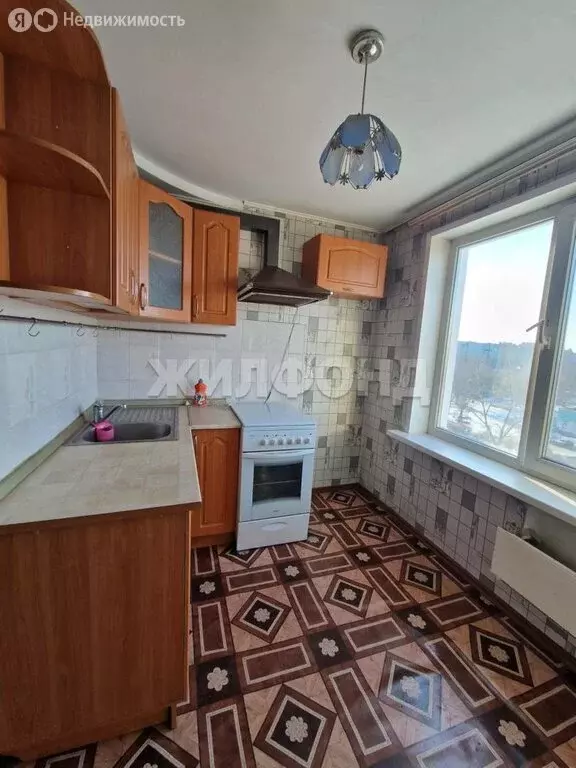 2-комнатная квартира: Абакан, улица Кати Перекрещенко, 2 (40 м) - Фото 1