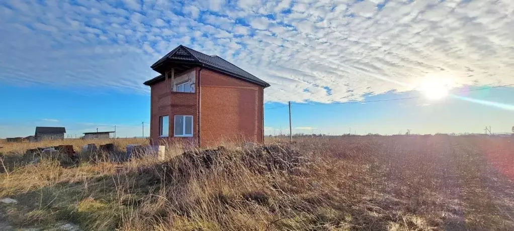 Дом в Краснодарский край, Северский район, Новодмитриевское с/пос, ... - Фото 0