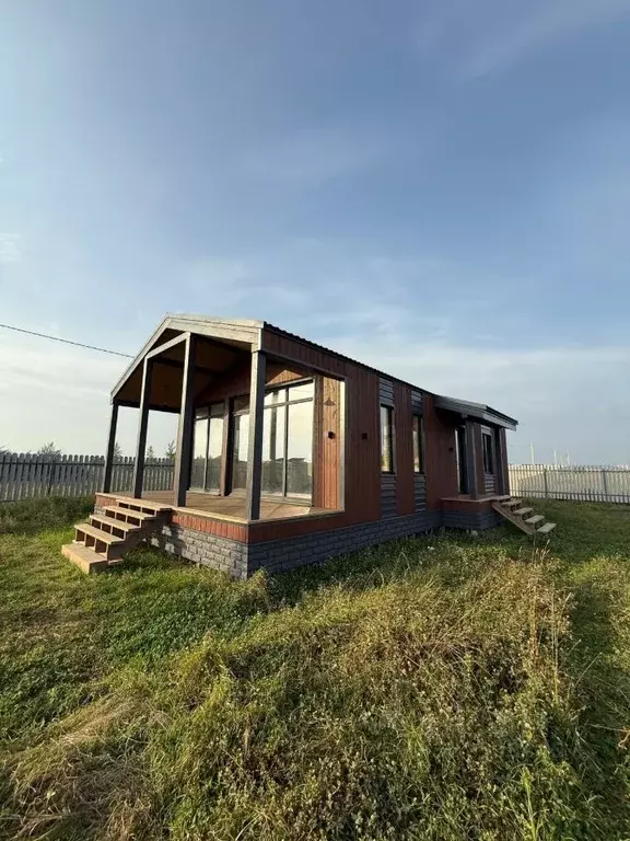 Дом в Новгородская область, Новгородский район, Ракомское с/пос, д. ... - Фото 0