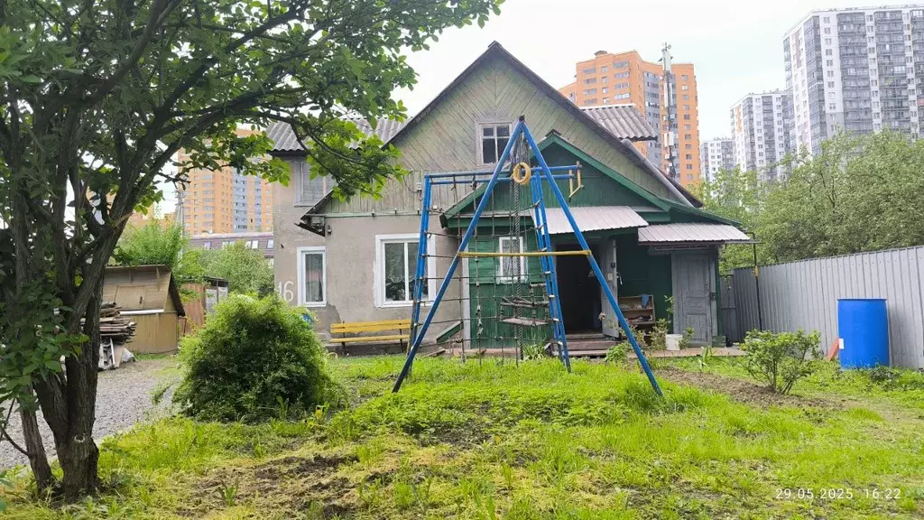 Дом в Ленинградская область, Мурино Всеволожский район, ул. Шоссе в ... - Фото 0