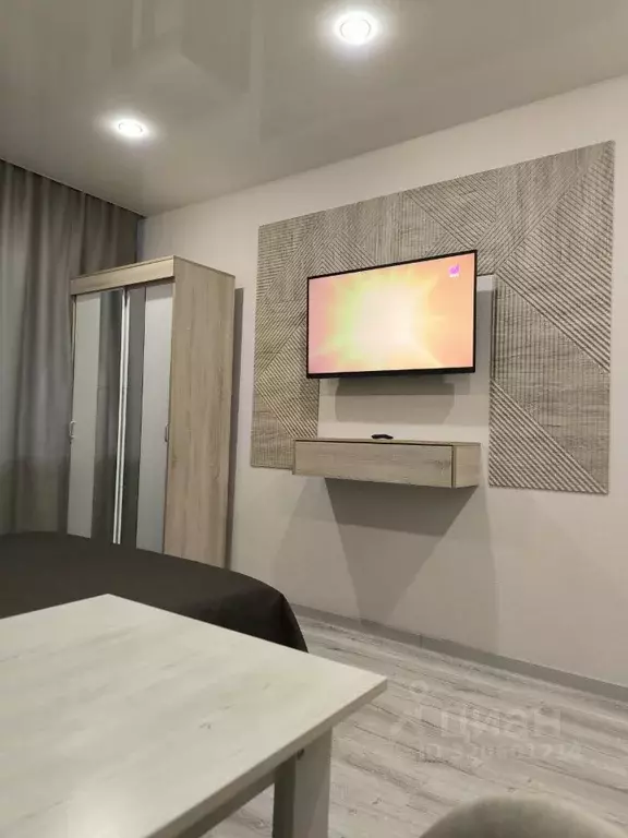 Студия Алтайский край, Барнаул просп. Строителей, 18 (25.0 м) - Фото 1