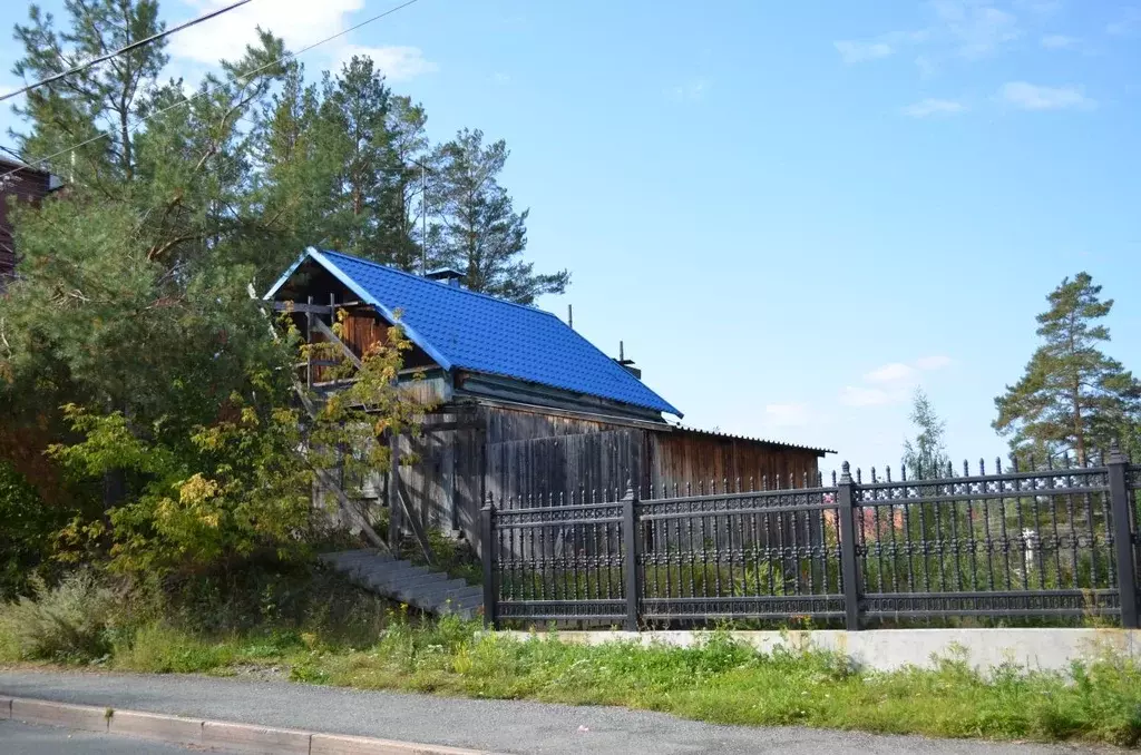 Участок в Свердловская область, Екатеринбург муниципальное ... - Фото 1