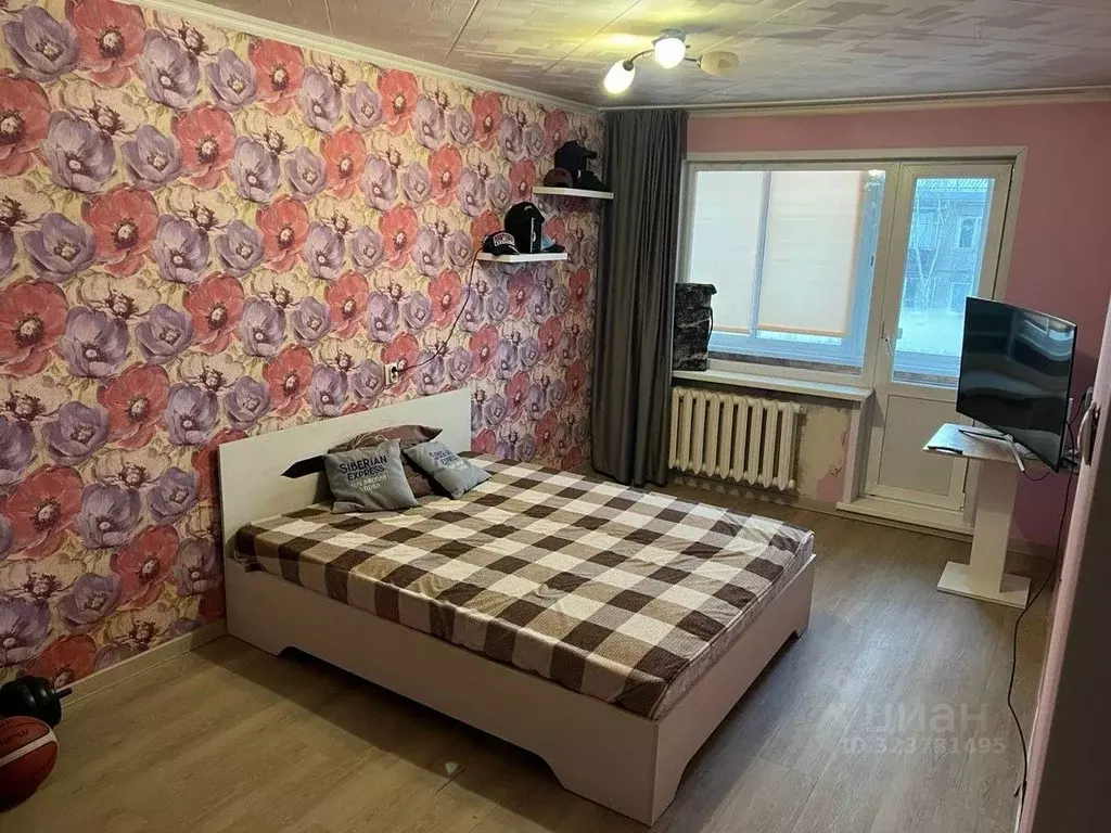 2-к кв. Красноярский край, Красноярск ул. 60 лет Октября, 102 (47.0 м) - Фото 0