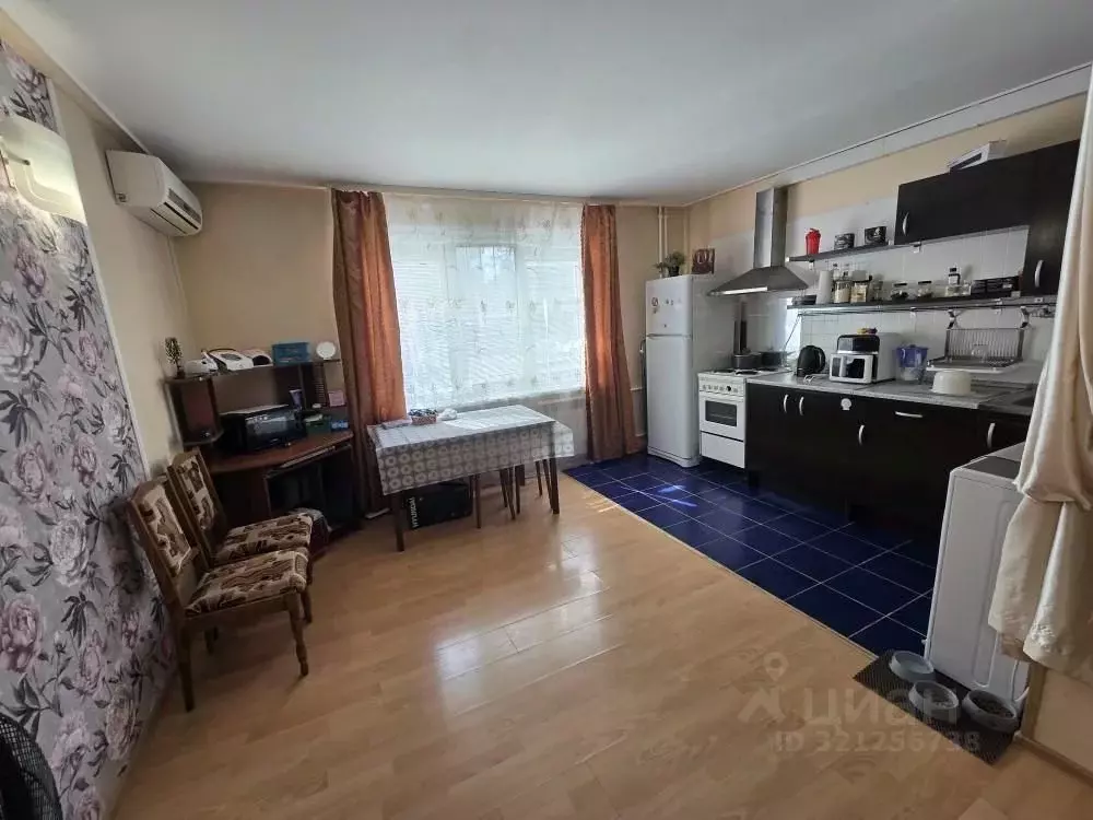 Студия Омская область, Омск Взлетная ул., 4/1 (30.4 м) - Фото 2