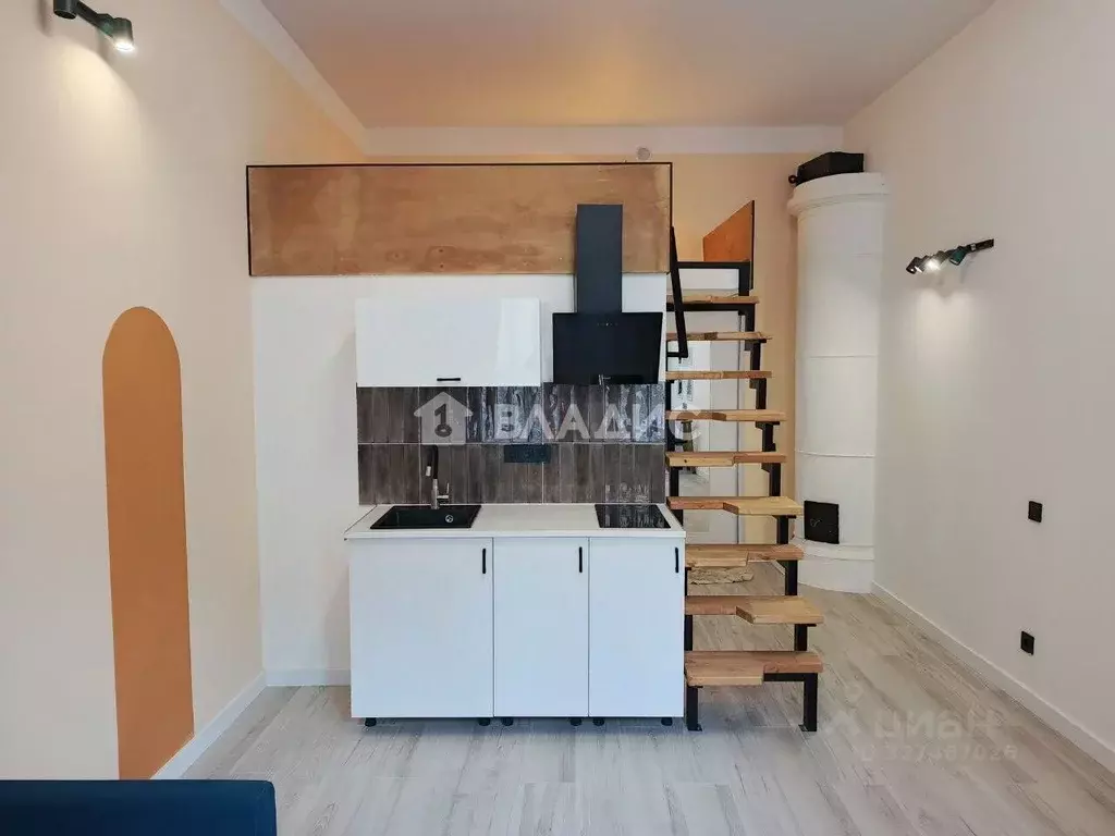 Студия Санкт-Петербург 10-я Советская ул., 18 (26.0 м) - Фото 1