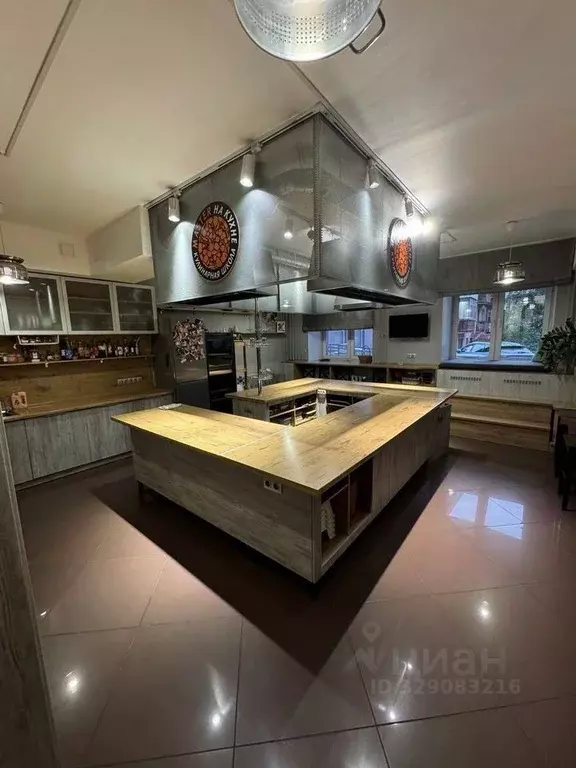 Помещение свободного назначения в Пермский край, Пермь ул. ... - Фото 1