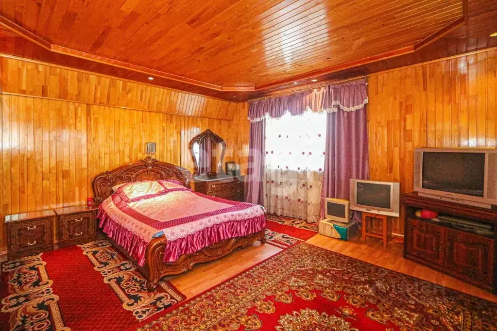Дом в Бурятия, Улан-Удэ Загорск мкр, ул. Огарева, 16 (200 м) - Фото 0