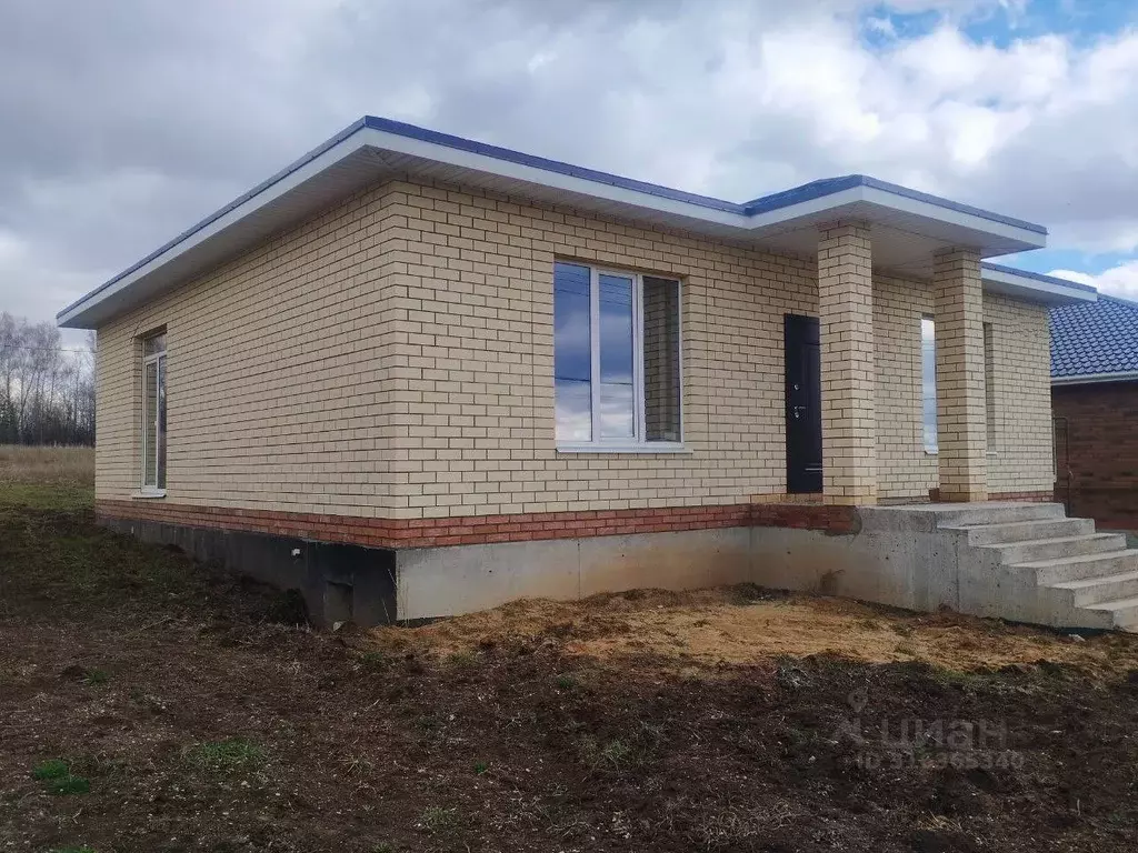 Дом в Татарстан, Высокогорский район, Чернышевское с/пос, с. Каймары ... - Фото 1