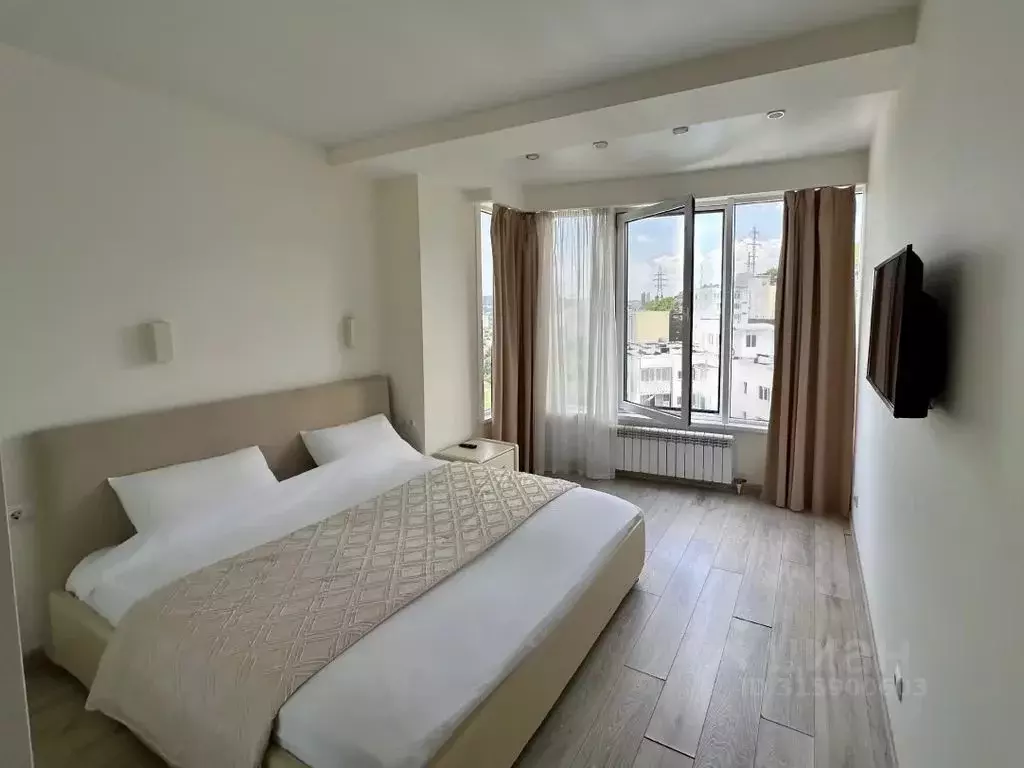 1-к кв. Приморский край, Владивосток ул. Толстого, 40А (50.0 м) - Фото 0