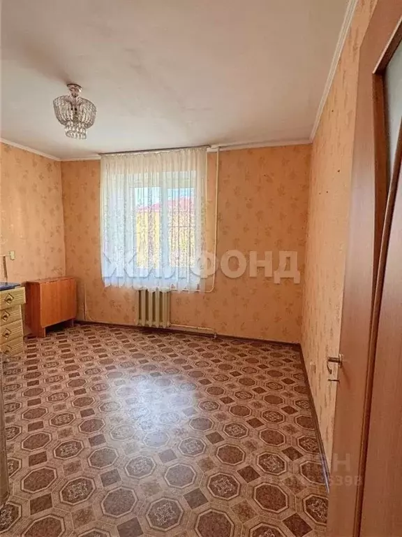 1-к кв. Омская область, Омск просп. Космический, 20к1 (36.7 м) - Фото 0