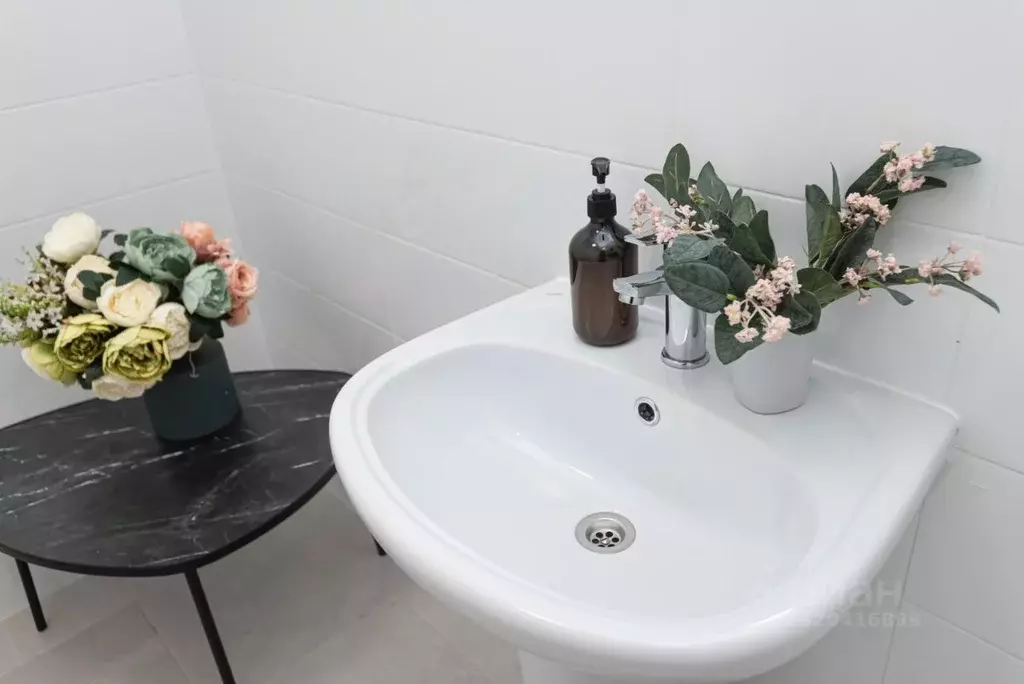 2-к кв. Свердловская область, Екатеринбург пер. Полимерный, 9 (80.0 м) - Фото 2