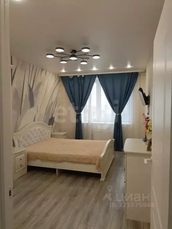 2-к кв. Омская область, Омск ул. 1-ой Красной Звезды, 73 (66.0 м) - Фото 0