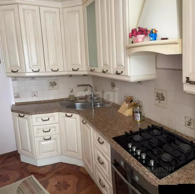 2-к кв. Ямало-Ненецкий АО, Новый Уренгой Юбилейный мкр, 5/2А (73.0 м) - Фото 1