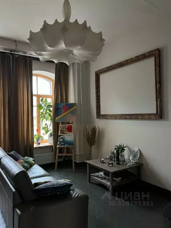 Студия Санкт-Петербург 10-я Советская ул., 17 (48.0 м) - Фото 1