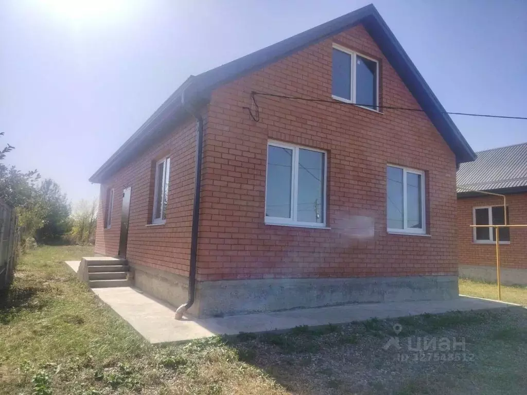 Дом в Краснодарский край, Северский район, Ильское городское ... - Фото 1