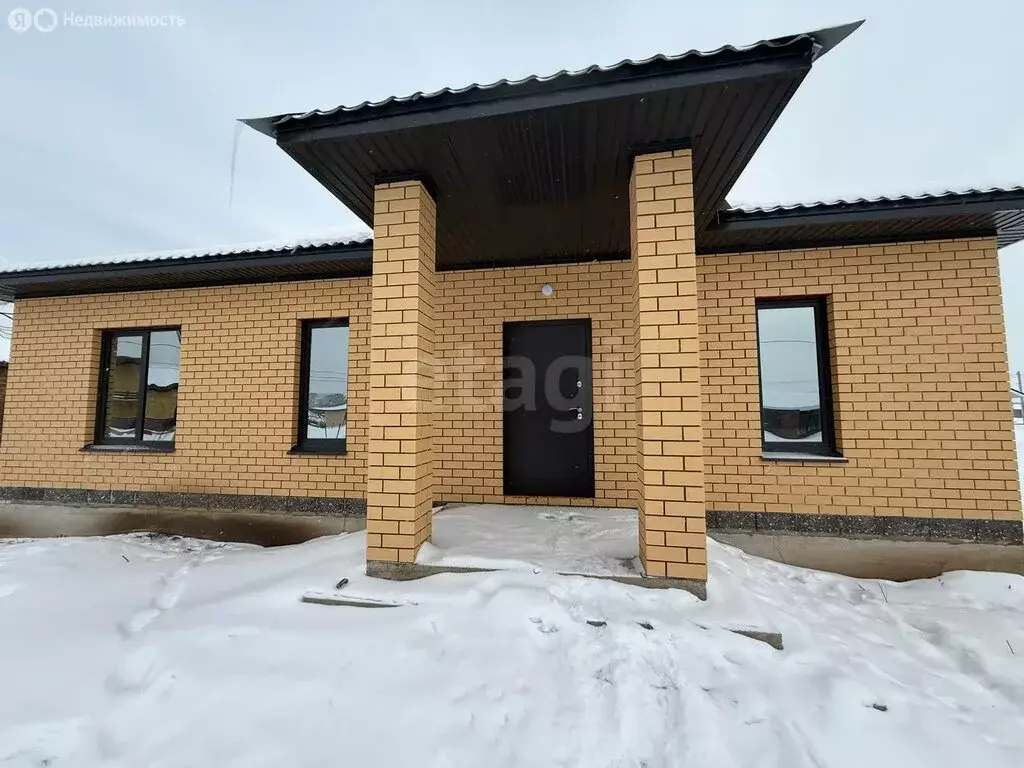 Дом в село Нижегородка, улица Афанасия Морозова (120 м) - Фото 1