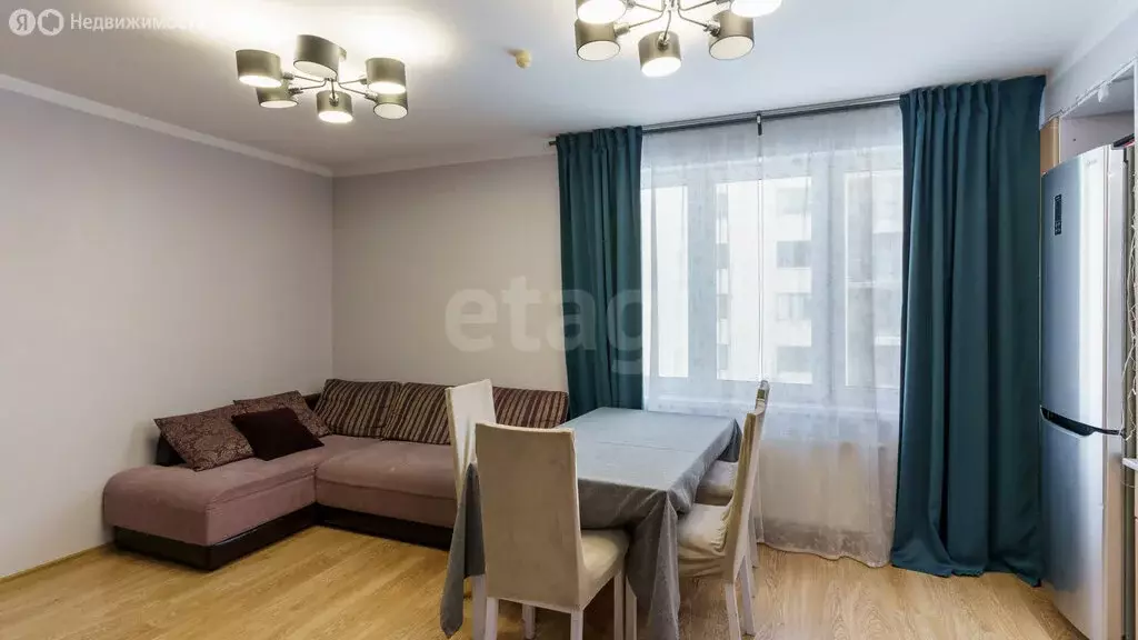 2-комнатная квартира: Тюмень, улица Ю.-Р.Г. Эрвье, 24к1 (58.7 м) - Фото 2