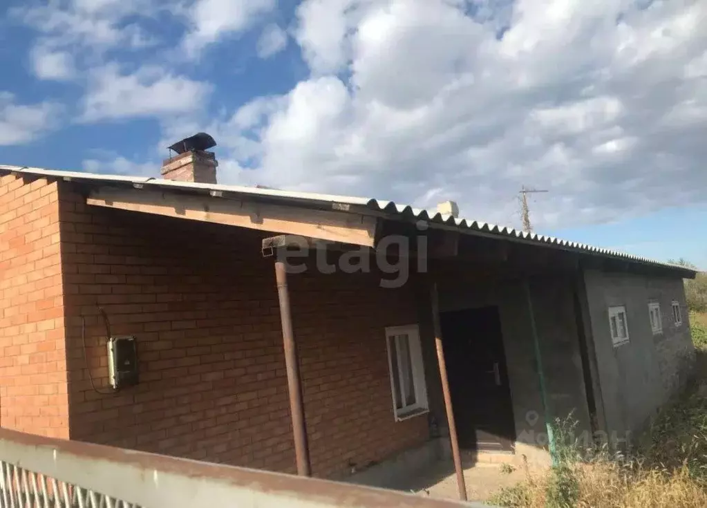 Дом в Ростовская область, пос. Целина 6-я линия (48 м) - Фото 1