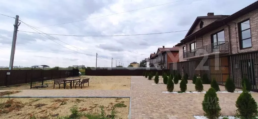 Студия Адыгея, Тахтамукайский район, Старобжегокайское с/пос, Хомуты ... - Фото 1