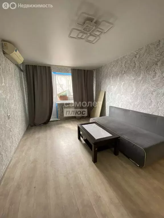 2-комнатная квартира: Хабаровск, 1-й микрорайон, улица Калараша, 28 ... - Фото 0
