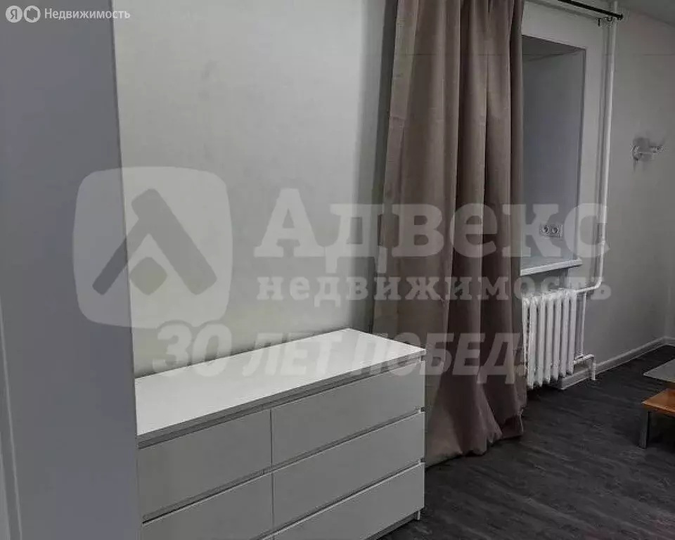 2-комнатная квартира: Тюмень, улица 50 лет ВЛКСМ, 33 (68 м) - Фото 1