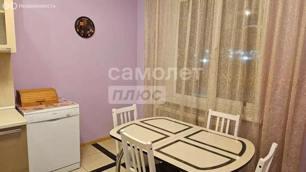 3-комнатная квартира: Уфа, Айская улица, 22 (72.7 м) - Фото 2