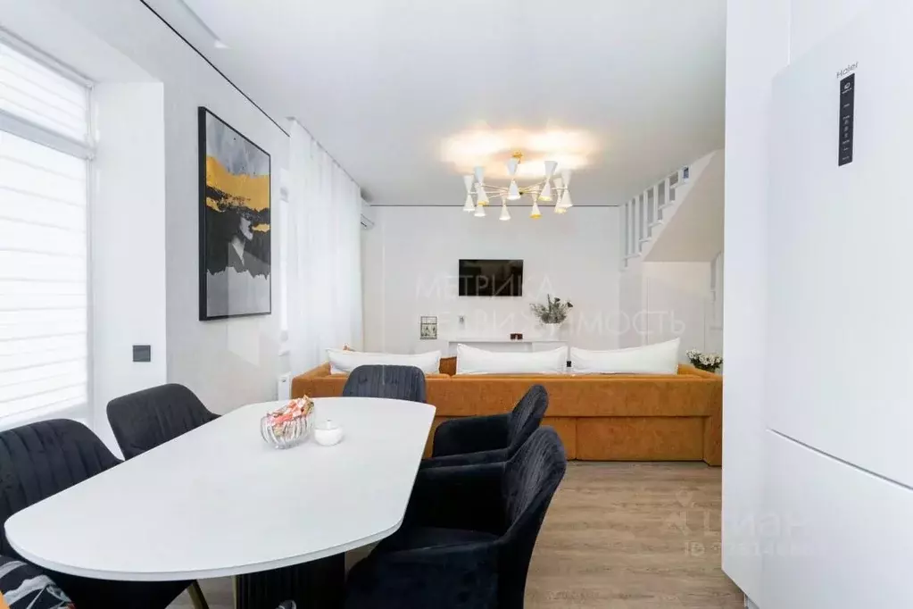 Таунхаус в Тюменская область, Тюмень ул. Василия Борисова, 8 (150 м) - Фото 1