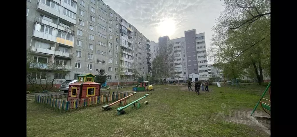 2-к кв. Омская область, Омск Моторная ул., 8 (43.4 м) - Фото 0