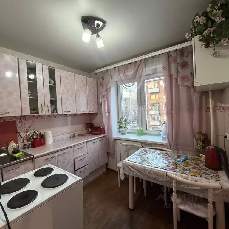 2-к кв. Кемеровская область, Новокузнецк Абашево мкр, ул. Ватутина, 14 ... - Фото 1