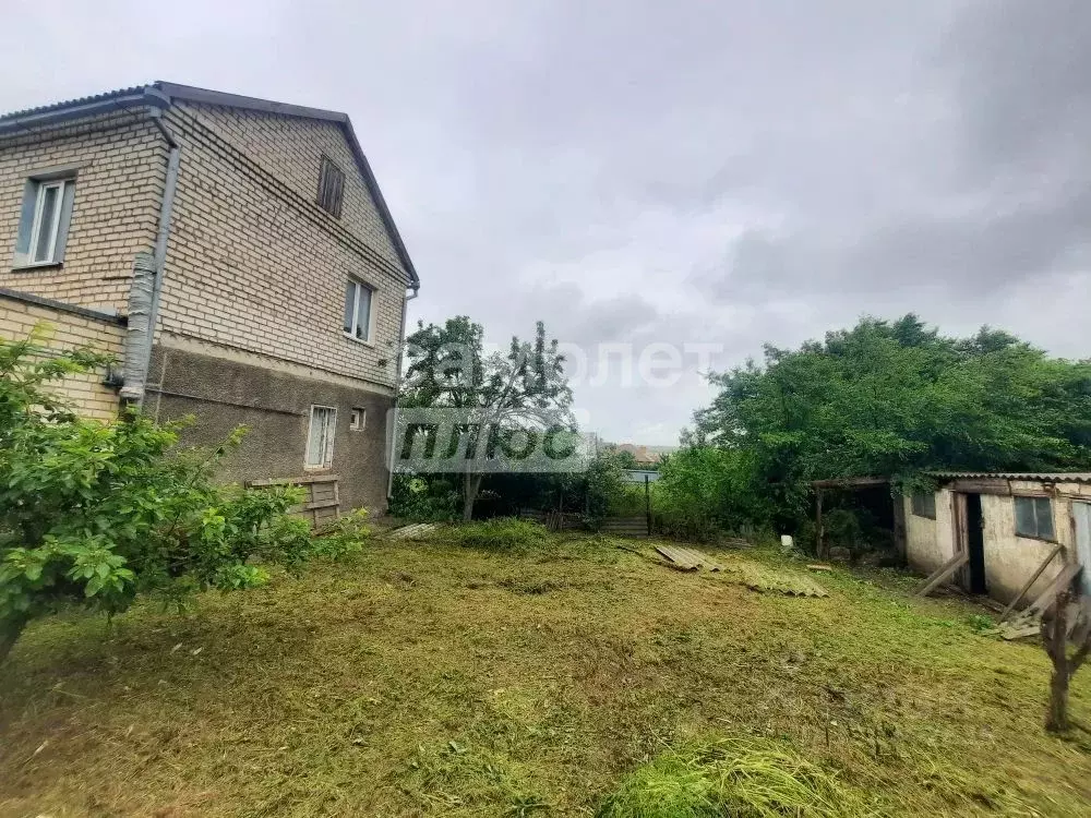 Дом в Калмыкия, Элиста ул. Халхин Гол, 29 (123 м) - Фото 1